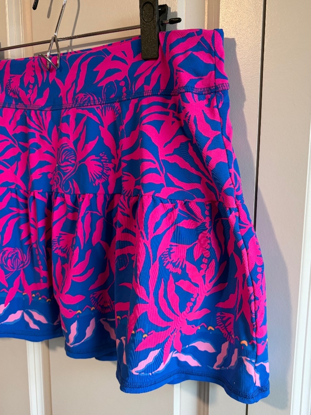 Lilly Pulitzer Luxletic skort - Picture 2 of 7